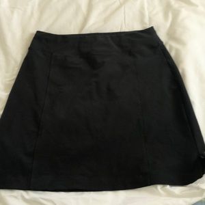 Lucy tech vital short skirt